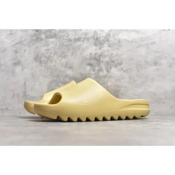 Adidas Yeezy Slide Desert Sand Gorilla fits