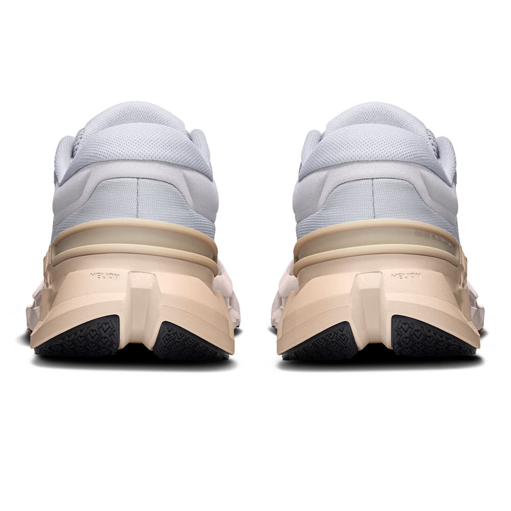 On Women's Cloudflyer 5 Gorilla Fits