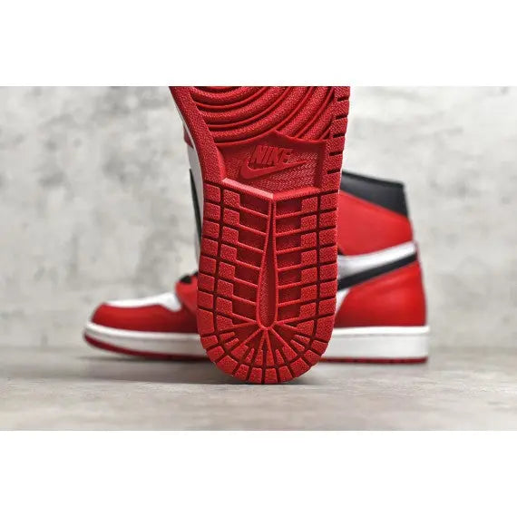 Jordan 1 Retro High OG Chicago Lost and Found Gorilla fits