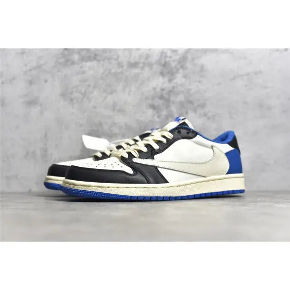 Air Jordan 1 Low Travis Scott x Fragment Gorilla fits