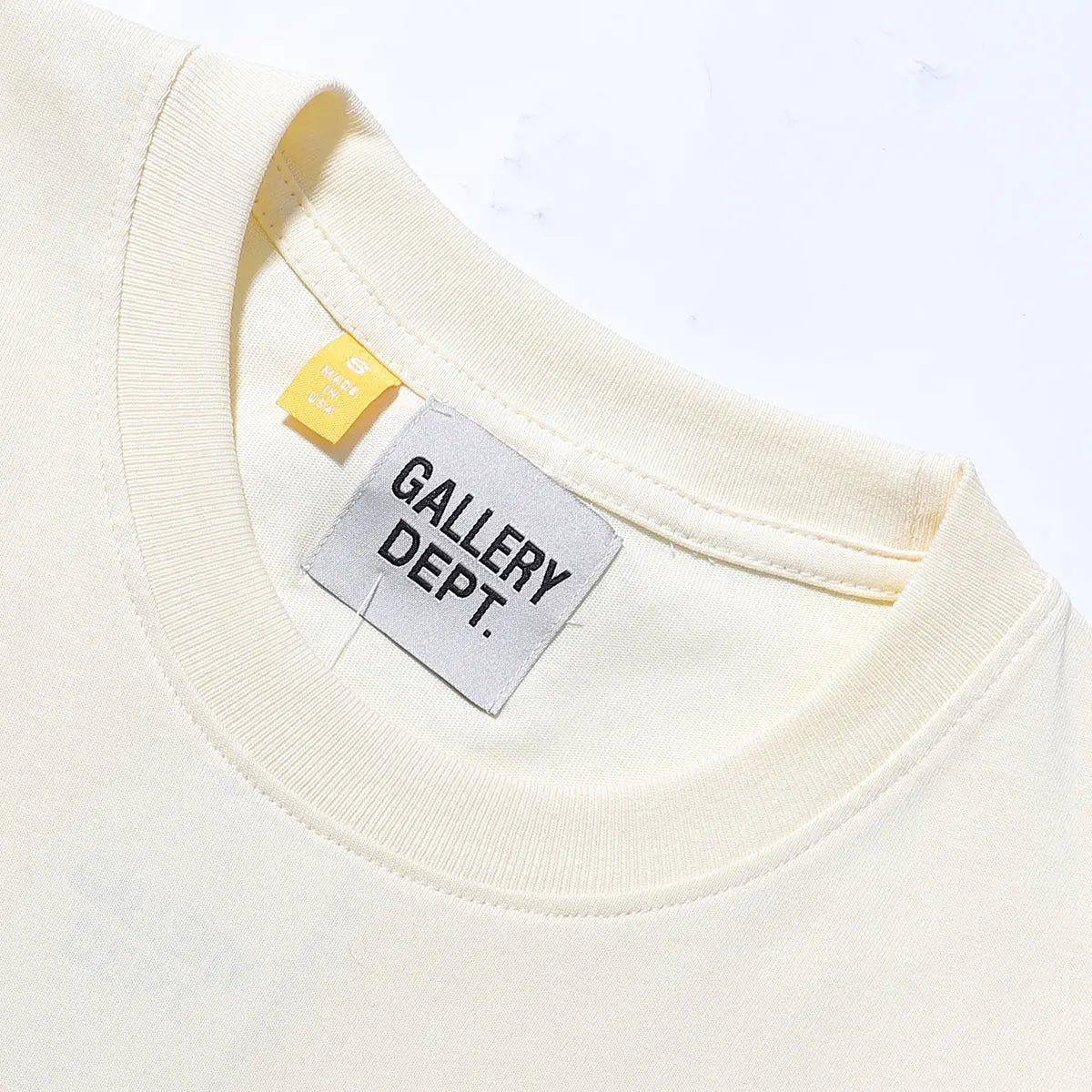 AM-GALLERY DEPT T-Shirt Kbpurple